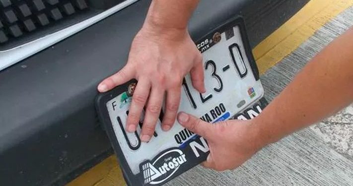 El primer día de canje de placas se volvió un caos tras caída del sistema en Q. Roo