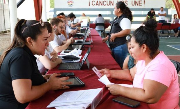 Participan cancunenses para segunda edición de «Cancún nos une» jornadas de atención ciudadana