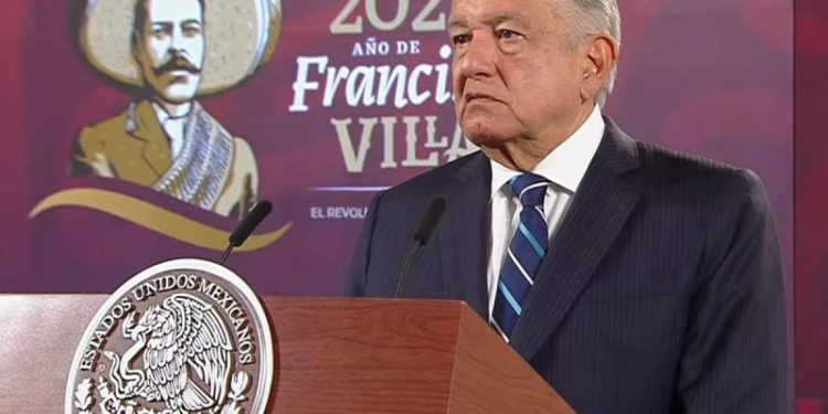 Aeropuerto de la Ciudad de México se quedaba sin vigilancia para pasar droga», enfatizó López Obrador