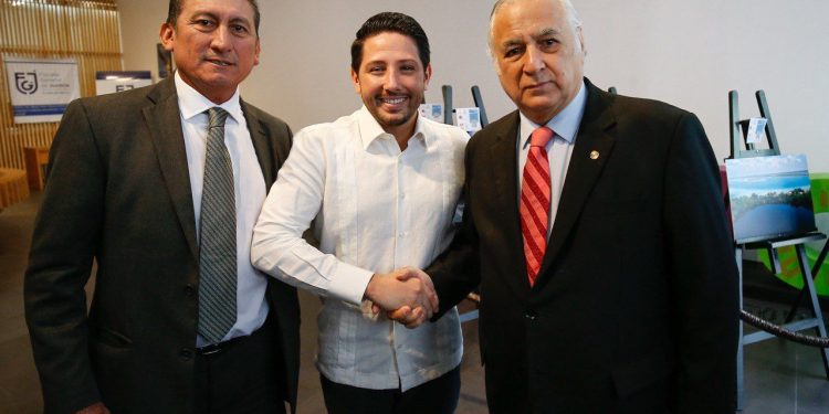 Atestigua Renán Sánchez inauguración de la participación del Caribe Mexicano en Punto México