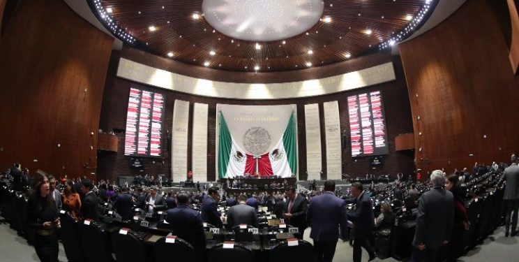 La Cámara de Diputados guardó un minuto de silencio en memoria de las personas fallecidas en Turquía