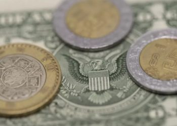 Vuelve a bajar el dólar a menos de 19 pesos