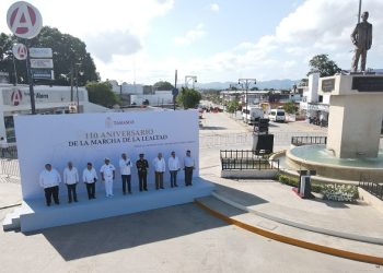 Encabeza Gobernador Merino en Tenosique el 110 Aniversario de Marcha de la Lealtad