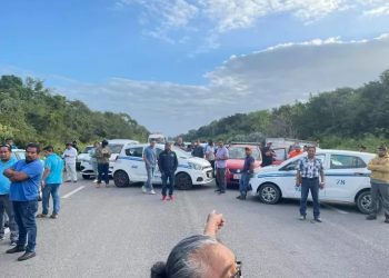 Sindicato de taxistas desmiente bloqueo en Bacalar