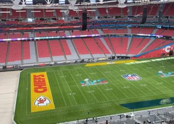 Jugadores se quejaron de las condiciones del State Farm Stadium en el Super Bowl LVII