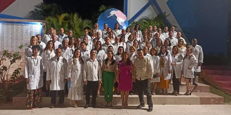Médicos Cubanos se suman al Plan de salud del IMSS