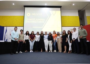 Se instala y toman protesta a los integrantes del Comité Juvenil Universitario, que representan a 15 casas de estudio de Cancún