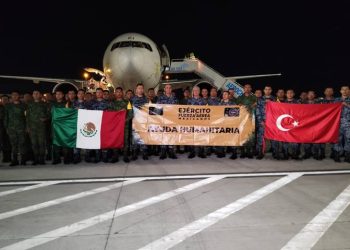 Ejército mexicano envía 100 toneladas de ayuda humanitaria para los afectados en Turquía