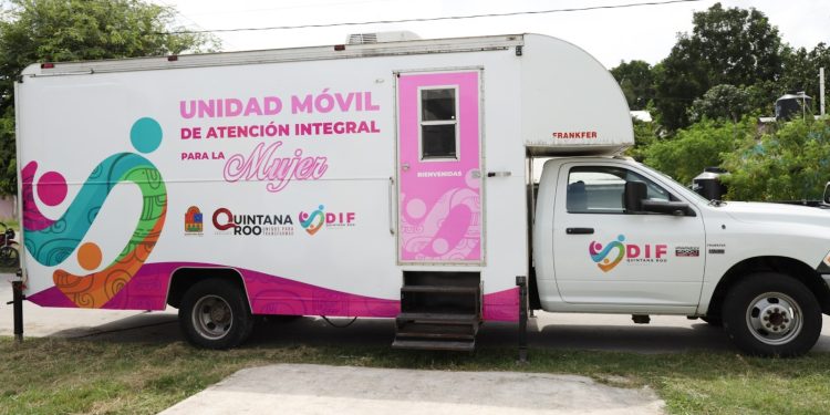 DIF Quintana Roo acerca servicios gratuitos a mujeres de comunidades con la Brigada de Salud