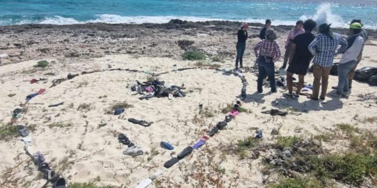 La FPMC realiza jornada de limpieza “Yo Amo las Playas”