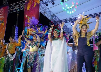 Mara Lezama encabeza colorido y familiar Carnaval Chetumal 2023