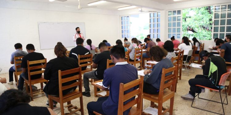 Publica SEQ convocatoria para aspirantes a espacios en bachillerato