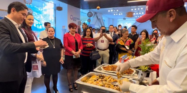 Bacalar con su gastronomía y bellezas naturales se presenta con éxito en Punto México