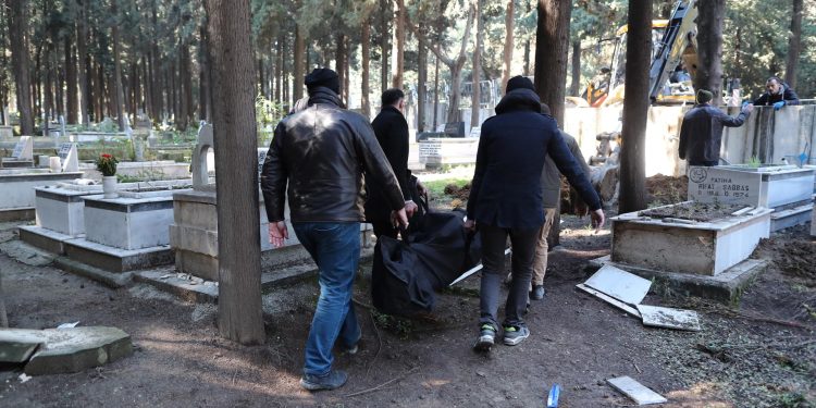 Ascienden a 16 mil muertos en Turquía y Siria a causa del sismo