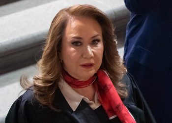 UNAM impugna amparo a ministra Yasmín Esquivel por el plagio de tesis