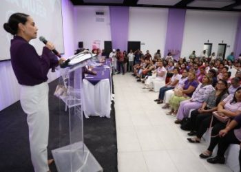 Hay que estar más unidas que nunca y en mí tienen una aliada: Ana Patricia Peralta