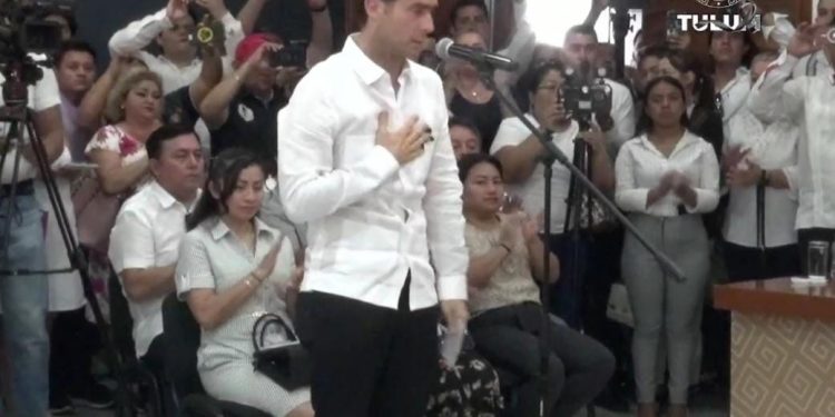 Rinde protesta Diego Castañón cómo nuevo presidente de Tulum
