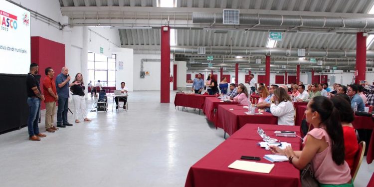 Detallan recorrido de carros alegóricos y montaje de municipios rumbo a pre-feria y feria 2023