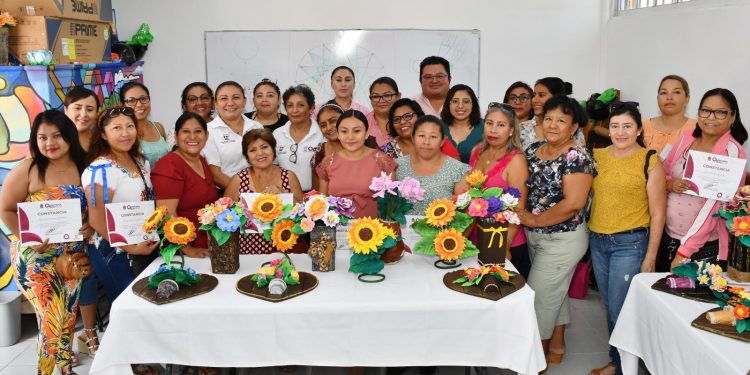 La FPMC clausuró el taller “Manos Creativas”