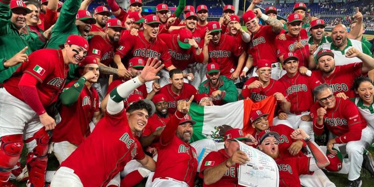 México se mostró superior al remontar de manera histórica en la semifinal de Clásico Mundial de Beisbol