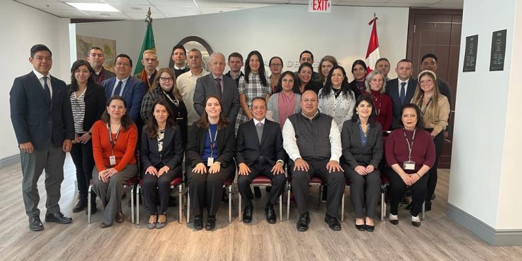 Dan la Bienvenida al Embajador Carlos Joaquín en Canadá