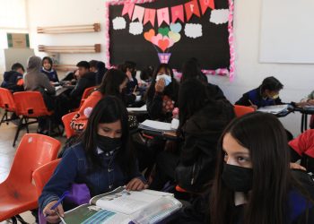 Escuelas abren sus puertas para migrantes