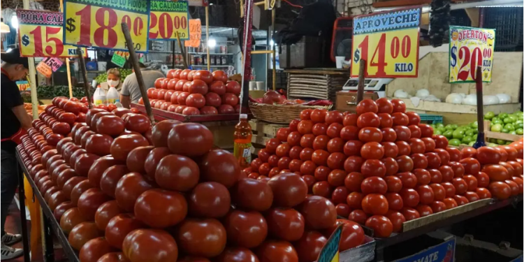 Desaceleró a 7.12% inflación en México