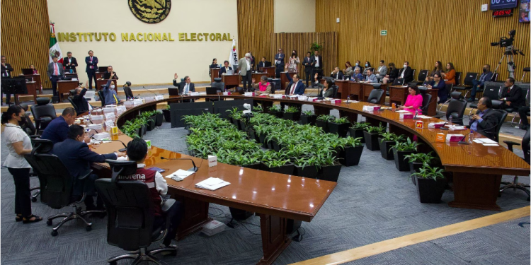 El CTE de la Cámara de Diputados selecciona a 20 finalistas para el INE; la lista la encabezan personajes afines a Morena