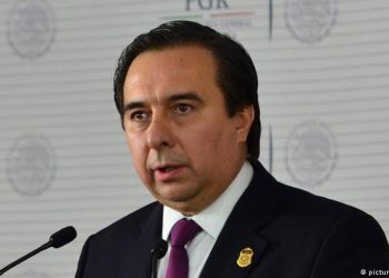 Tribunal confirma negativa de amparo a Tomás Zerón tras detención por caso de Ayotzinapa