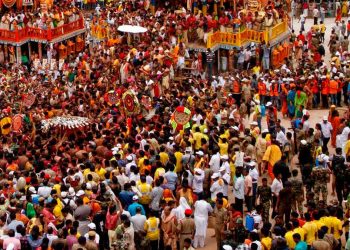 India superaría en población a China a mediados de abril