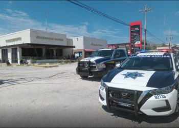 Ataque deja un muerto y dos heridos en una sucursal de ‘Starbucks Coffee’ de Tulum