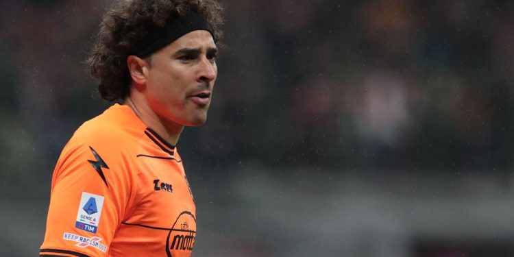 Memo Ochoa fue nominado por la Concacaf a Mejor Jugador de 2022