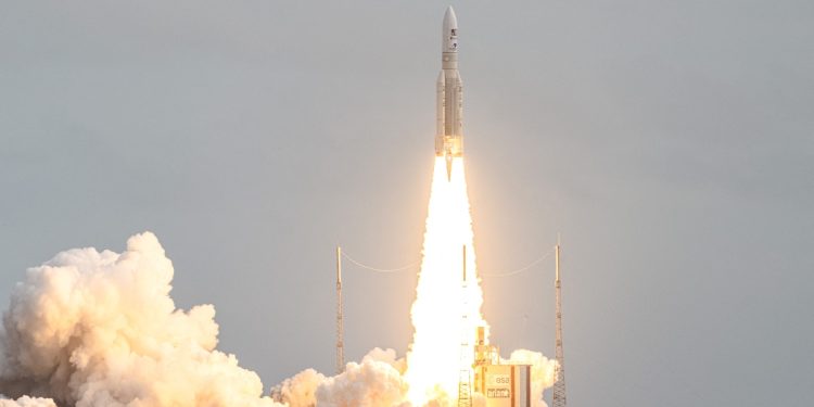 La sonda espacial Juice fue lanzada con éxito hacia Júpiter en de ambientes propicios para vida extraterrestre