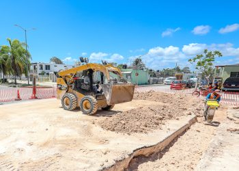 Avanzan trabajos de ampliación del emisor de aguas residuales “Pacto Obrero” en Chetumal