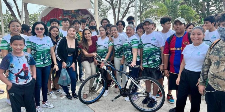 Bachilleres celebra el Día de la Madre Tierra con actividad “A Rolar Sin Contaminar”