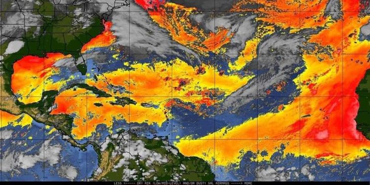 Alerta en Quintana Roo por la llegada de polvo del Sahara