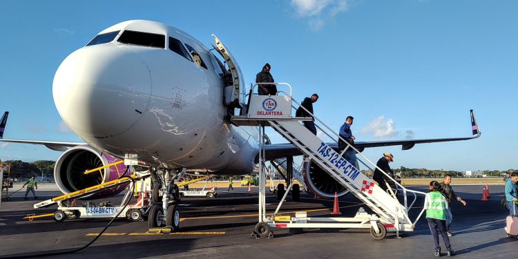 Anuncia Mara Lezama nueva ruta aérea Cancún-Quito