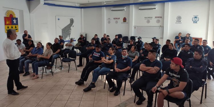 Fortalece SECOES acciones de capacitación entre las y los servidores públicos