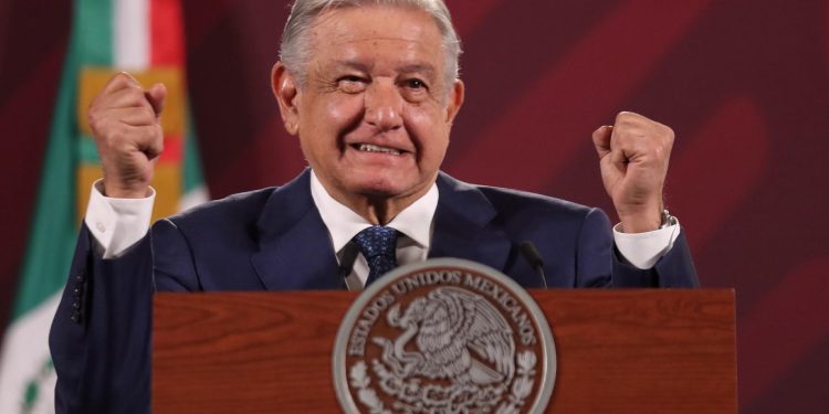 AMLO continúa recuperándose, cada día son menos los síntomas al Covid: Adán Augusto
