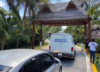 Encuentran tres cadáveres con impactos de bala en Cancún