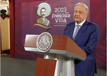 López Obrador regresó a su ‘mañanera’ tras cuatro días ausente debido a su tercer contagio de covid-19