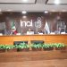 AMLO arremete contra comisionados del INAI