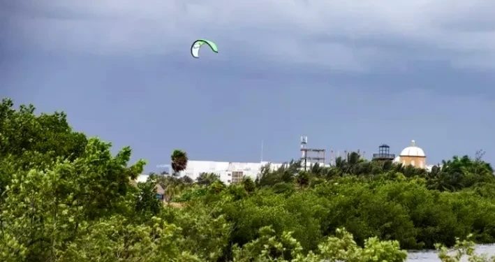 Prevén lluvias e intervalos de chubascos en Quintana Roo