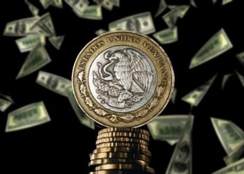 El peso mexicano avanzaba ante un declive global del dólar al alcanzar los 17.44