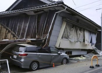 Sismo de 6.5 deja un muerto y varias viviendas destruidas en Japón