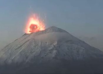 El Popocatépetl registra un incremento en su actividad con exhalaciones y caída de ceniza
