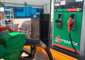 Disminuye el precio de la gasolina en México