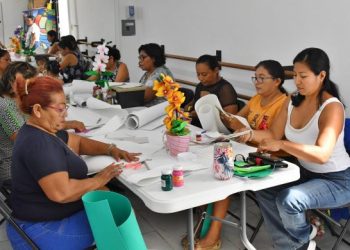 La Fundación de Parques y Museos de Cozumel inició la cuarta edición del taller gratuito “Manos Creativas”