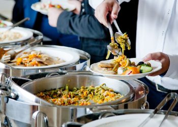 Hoteles de Cancún desperdician alimentos entre tres y cinco toneladas al día: Coneval