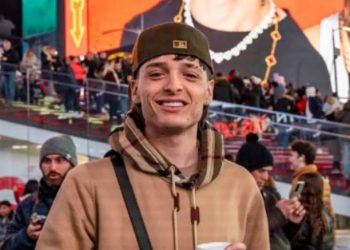 Joven se quita la vida, luego de que su padrastro le prohibiera escuchar Peso Pluma